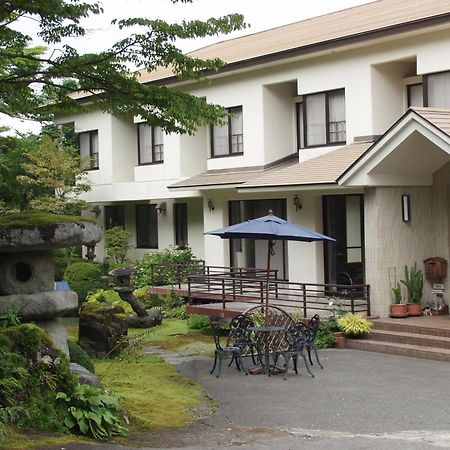 Teiensaryo Yamanakako Hotel Buitenkant foto