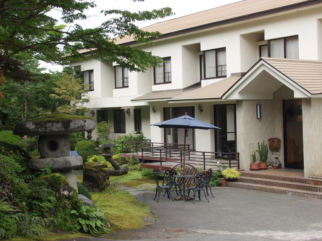 Teiensaryo Yamanakako Hotel Buitenkant foto